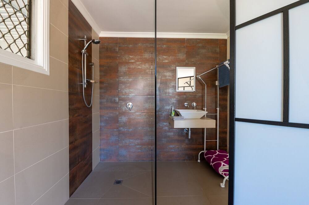 Photo of Bathroom in Burleigh Waters