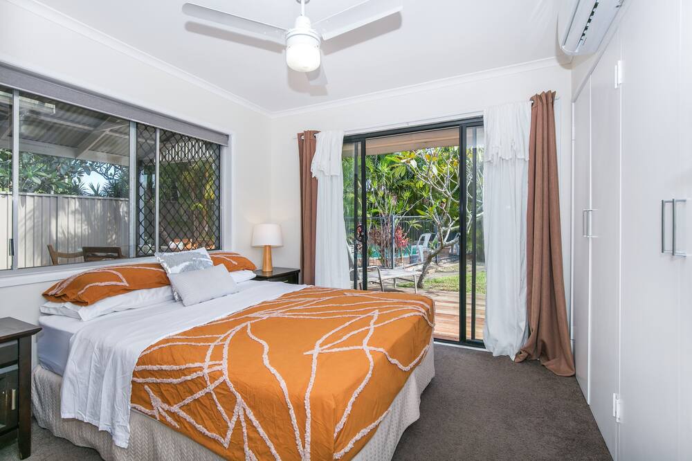 Photo of Bedroom in Burleigh Waters