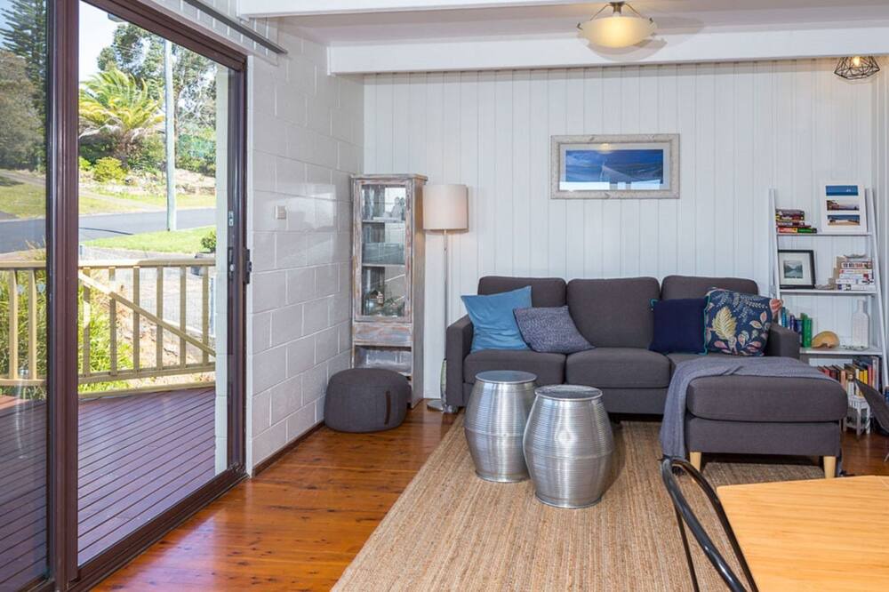 Photo of Livingroom in Surf Beach