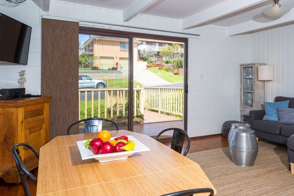 Photo of Livingroom in Surf Beach