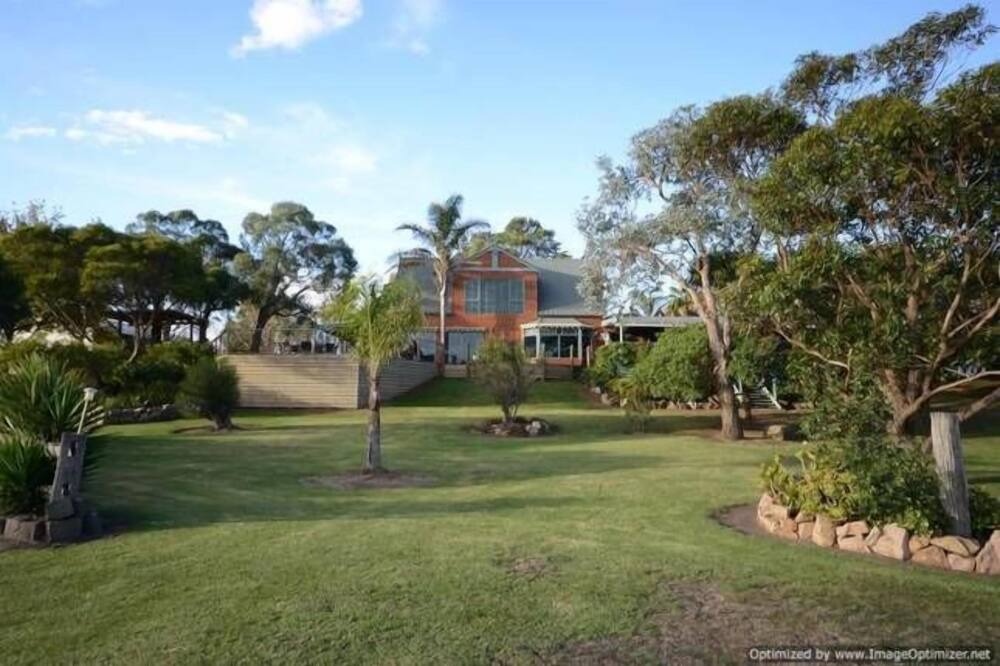 Photo of Outdoor in Broadlands