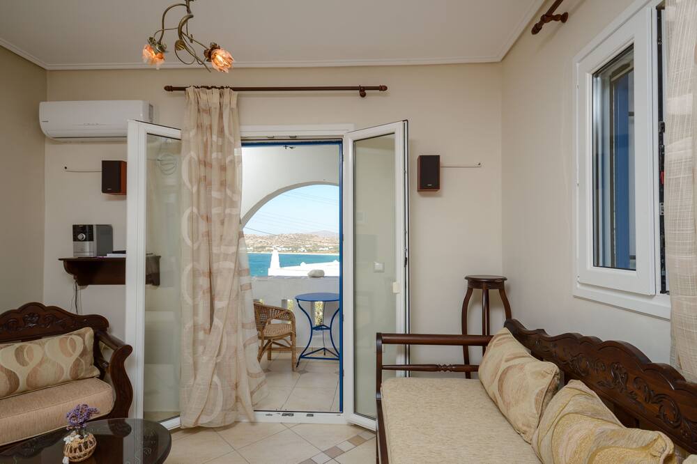 Photo of Livingroom in Maragas