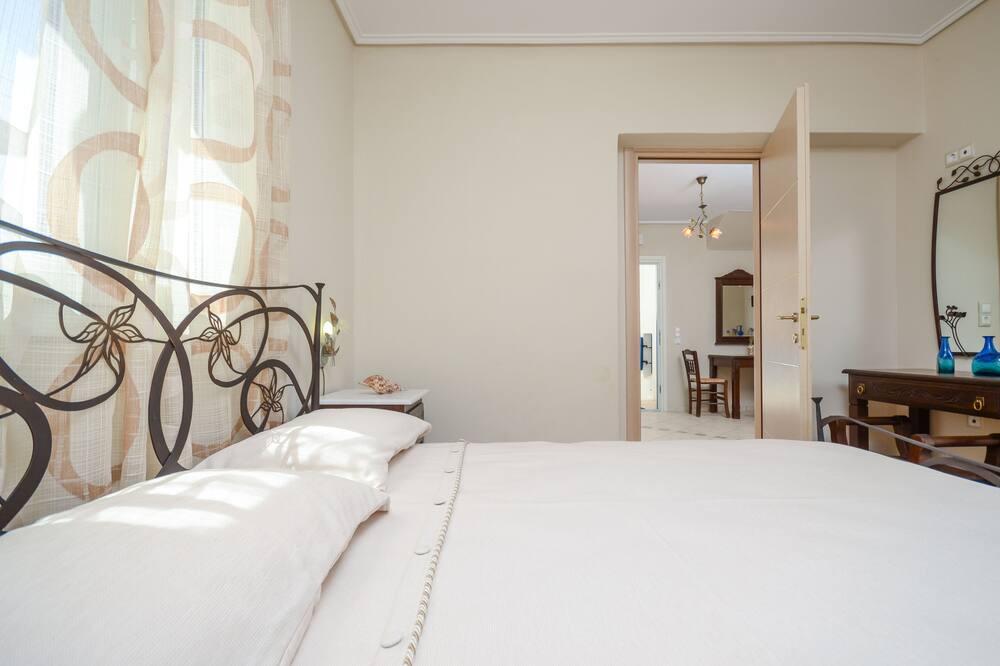 Photo of Bedroom in Maragas