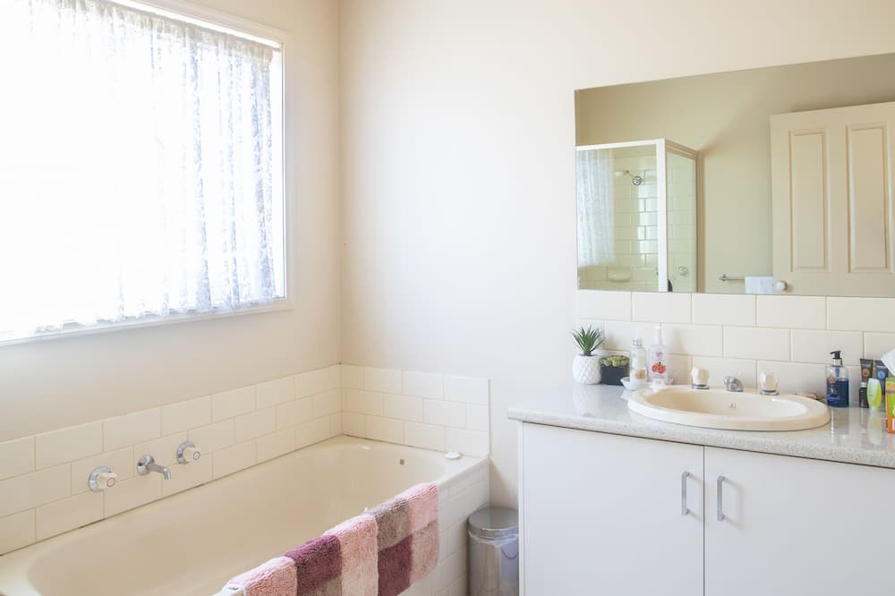 Photo of Bathroom in Echuca