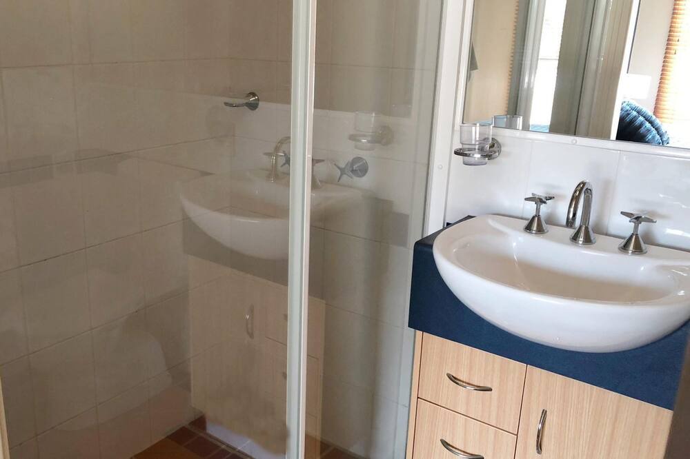Photo of Bathroom in Iluka