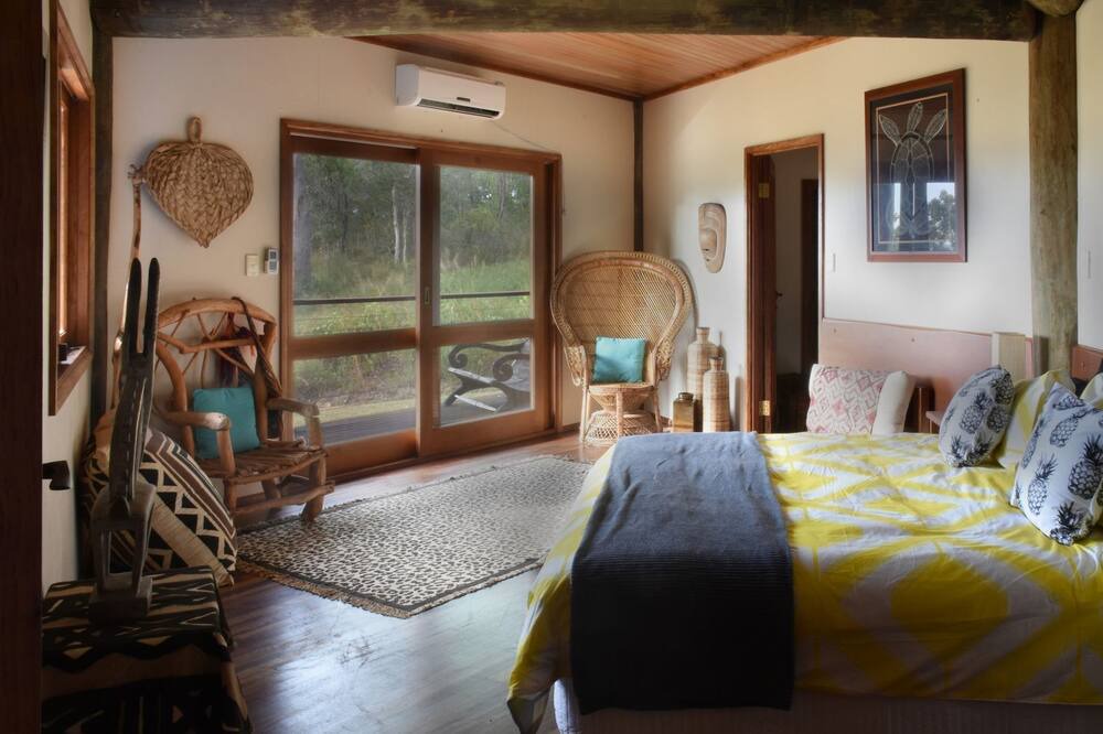 Photo of Bedroom in Hideaway Bay