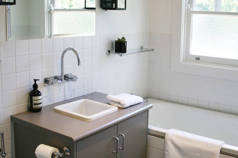 Photo of Bathroom in Wattamolla