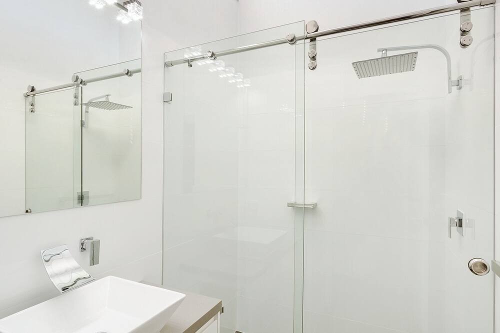 Photo of Bathroom in Merimbula