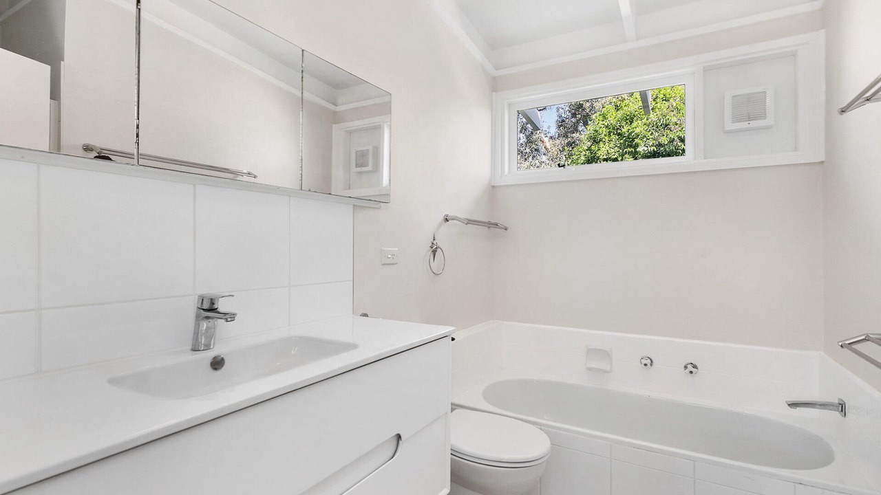 Photo of Bathroom in Anglesea