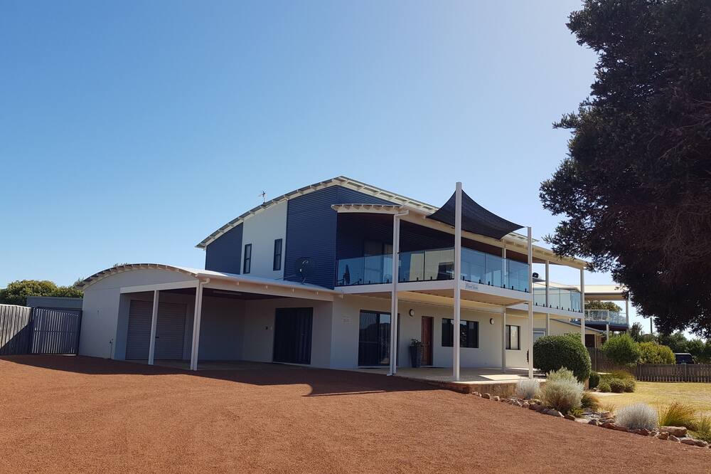 Photo of Outdoor in Gracetown