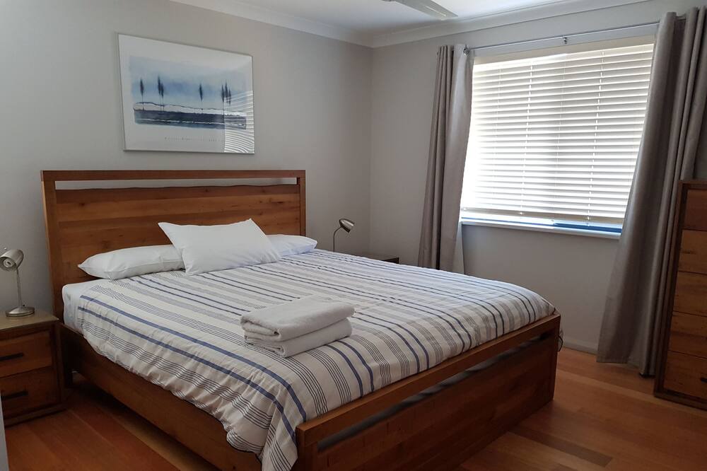 Photo of Bedroom in Gracetown