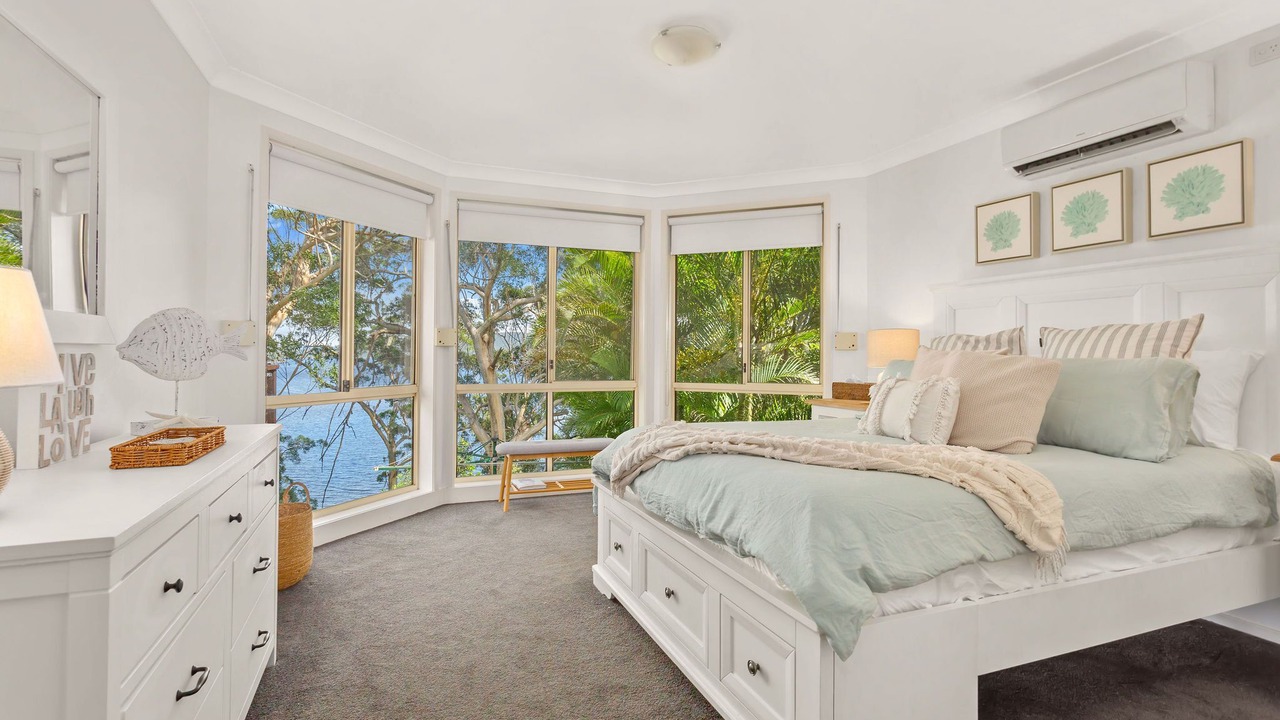 Photo of Livingroom in Smiths Lake