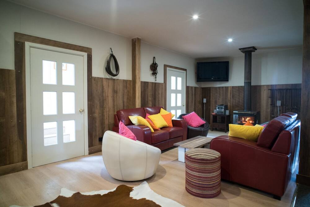 Photo of Livingroom in High Range