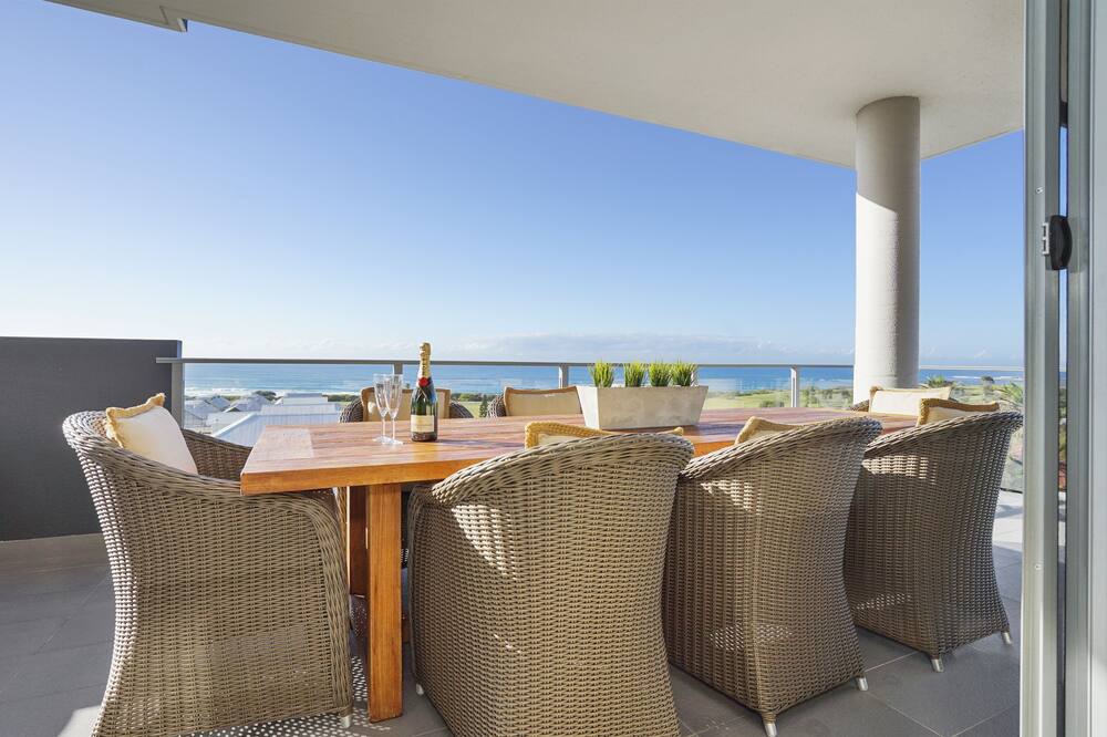 Photo of Patio Balcony in Caves Beach