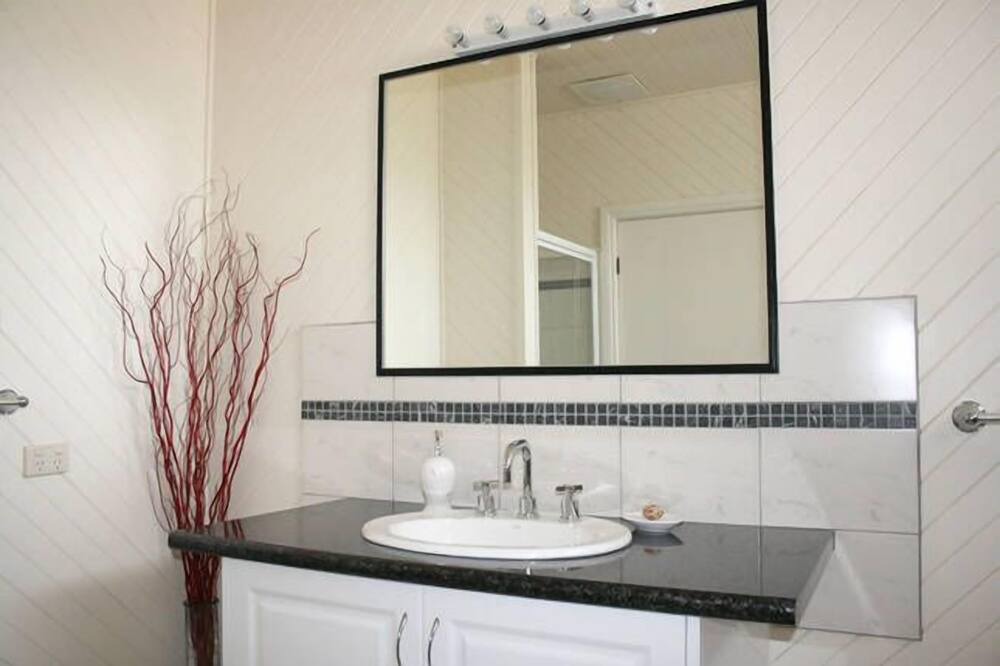 Photo of Bathroom in Swan Hill