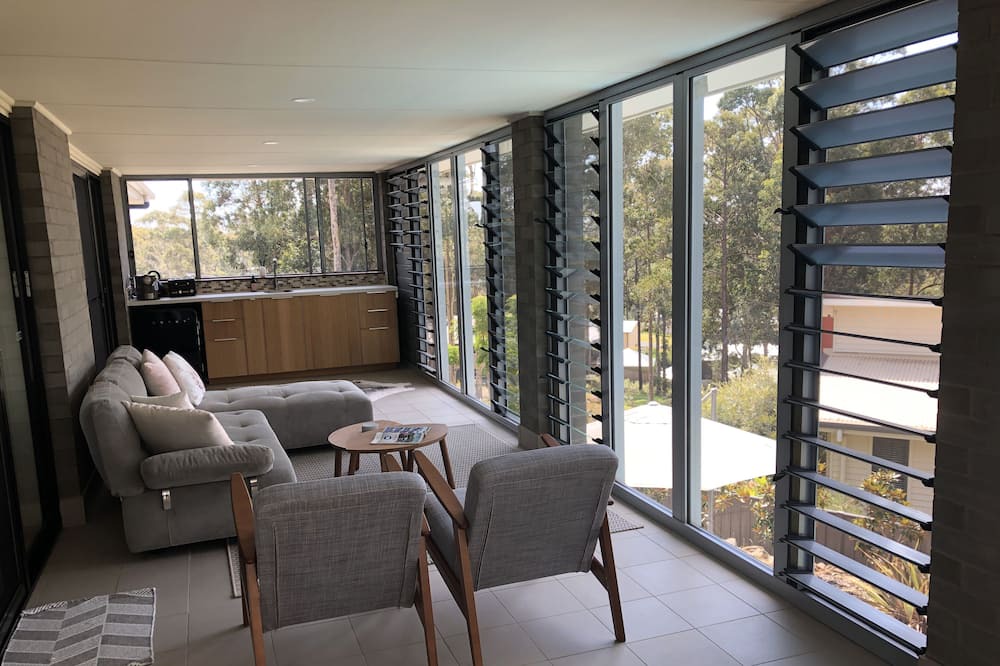 Photo of Livingroom in Malua Bay