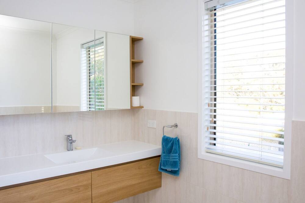 Photo of Bathroom in South Durras