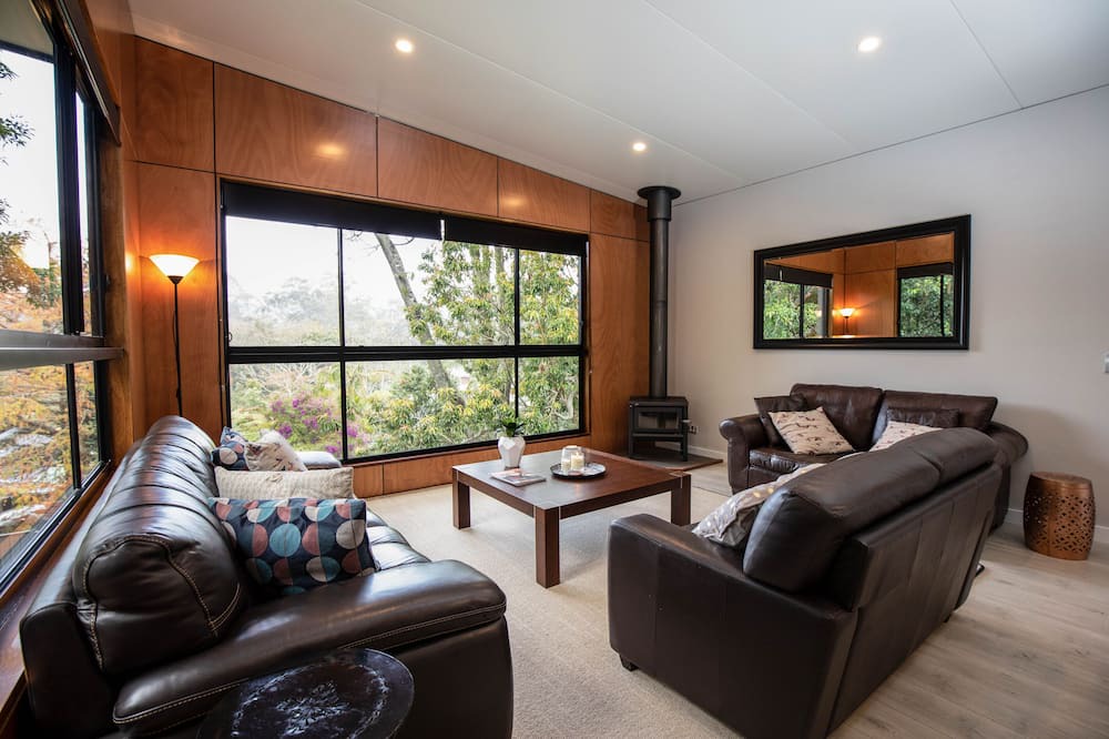 Photo of Livingroom in Springbrook