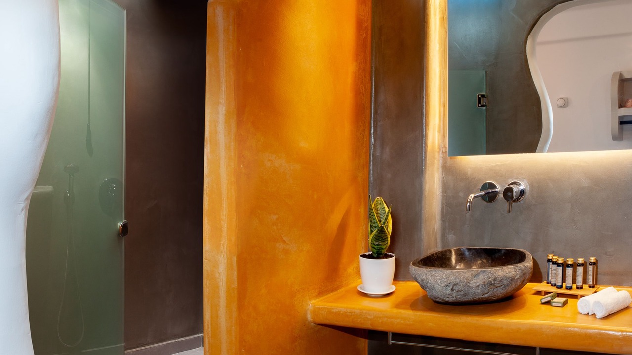 Photo of Bathroom in Fira