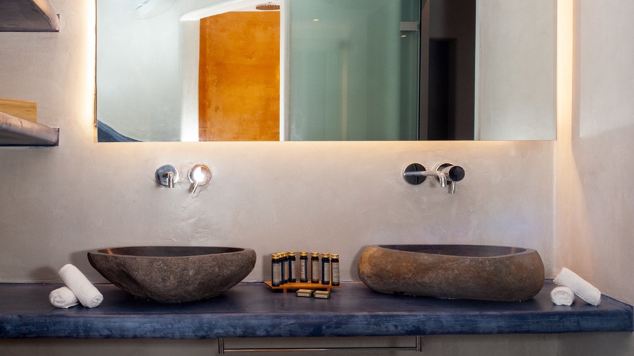 Photo of Bathroom in Fira