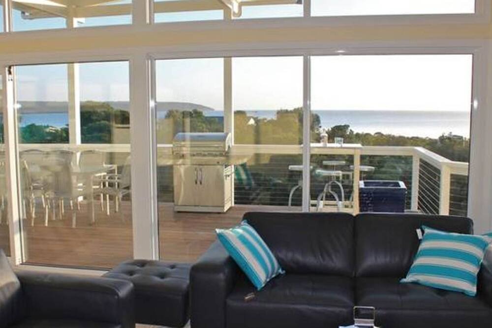 Photo of Livingroom in Island Beach