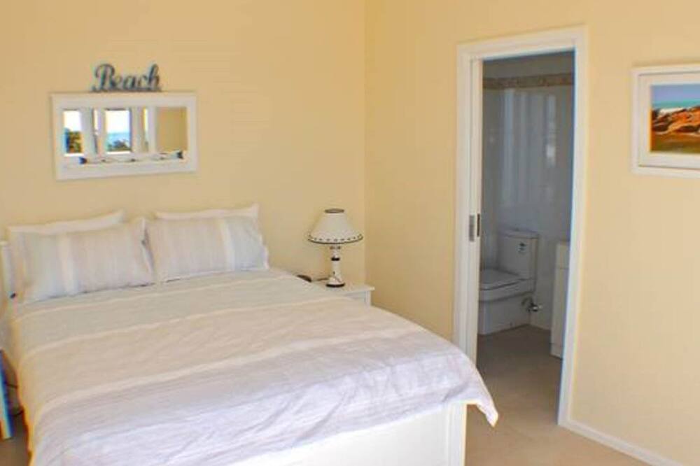 Photo of Bedroom in Island Beach
