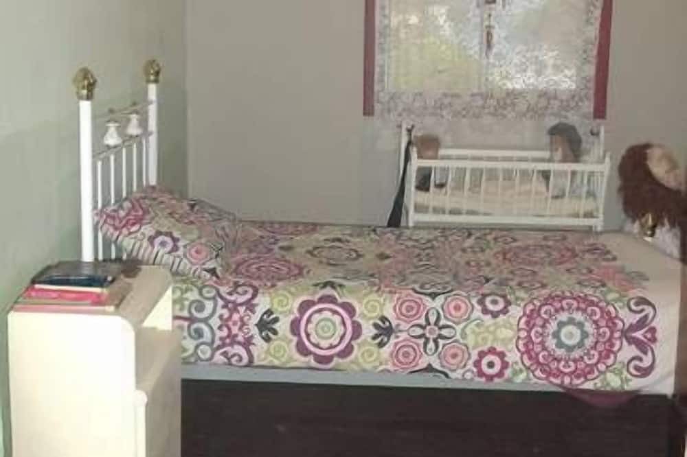 Photo of Bedroom in Mount Barker