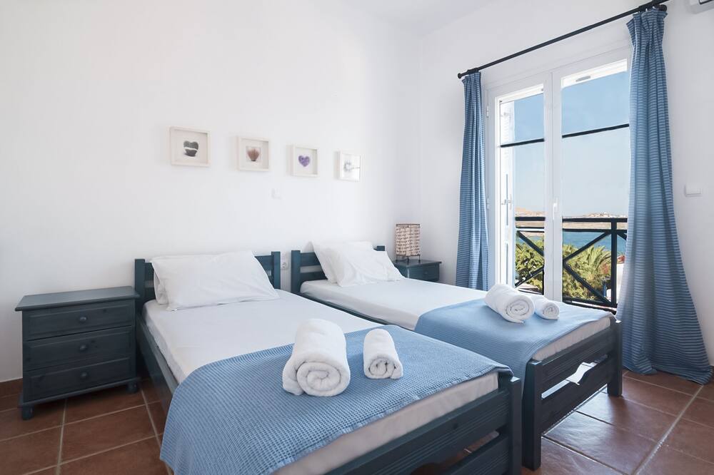 Photo of Bedroom in Megas Gialos