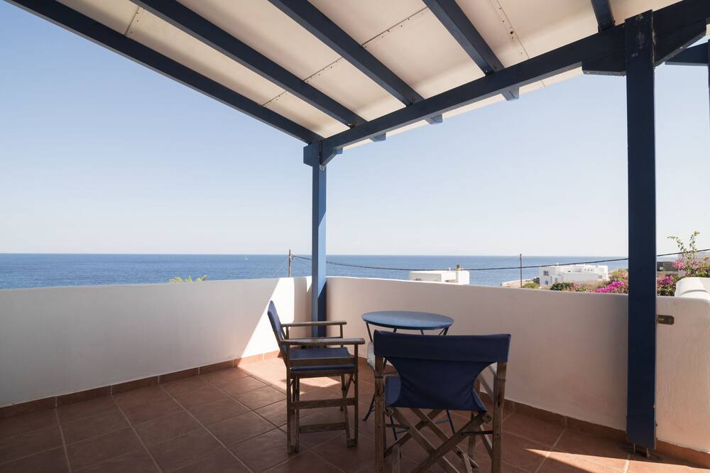 Photo of Patio Balcony in Megas Gialos