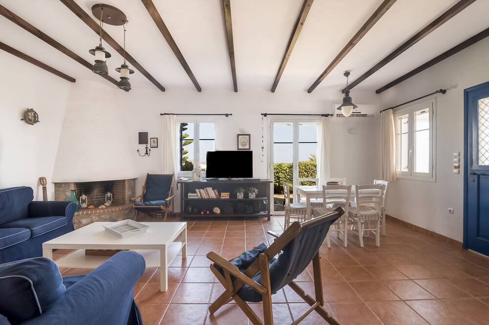 Photo of Livingroom in Megas Gialos