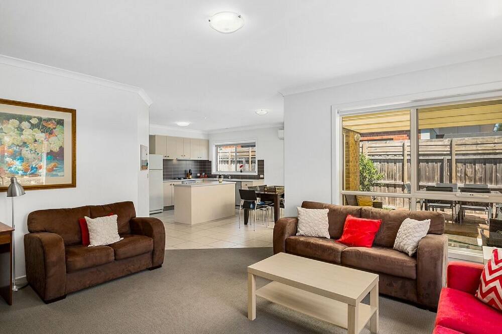 Photo of Livingroom in Belmont