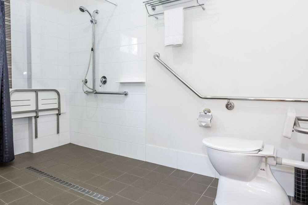 Photo of Bathroom in Reinscourt