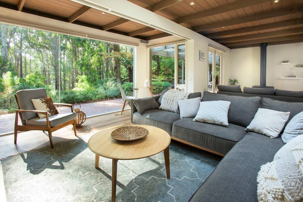 Photo of Livingroom in Kalorama