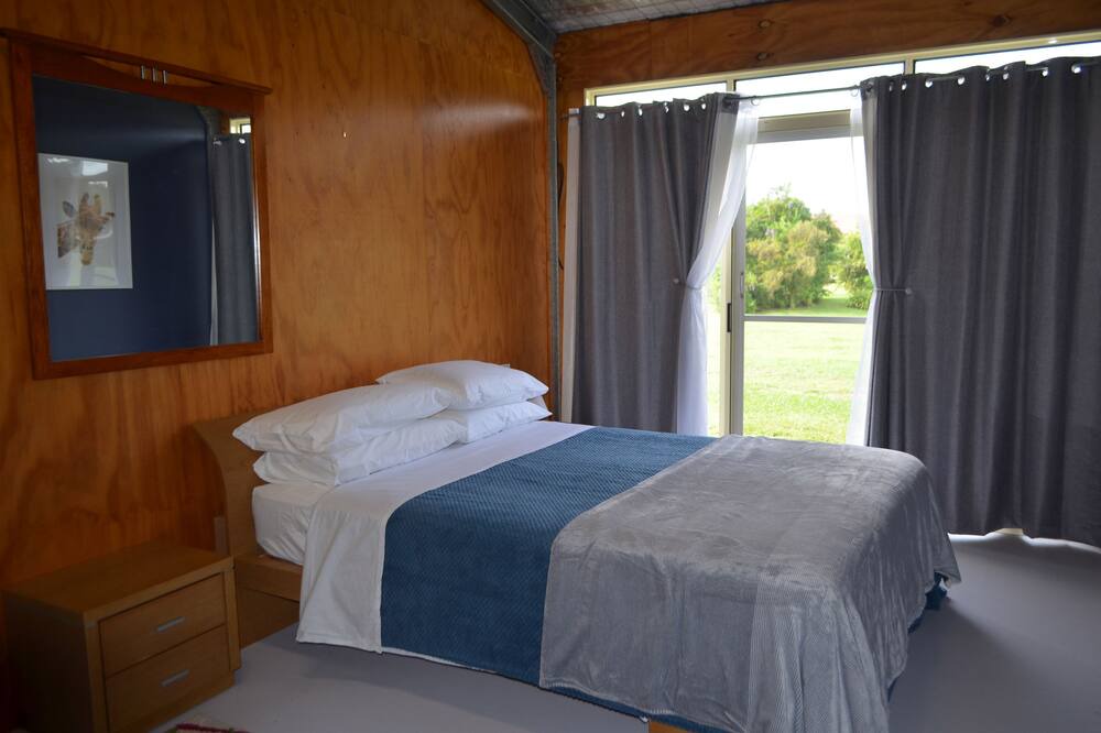 Photo of Bedroom in Micalo Island