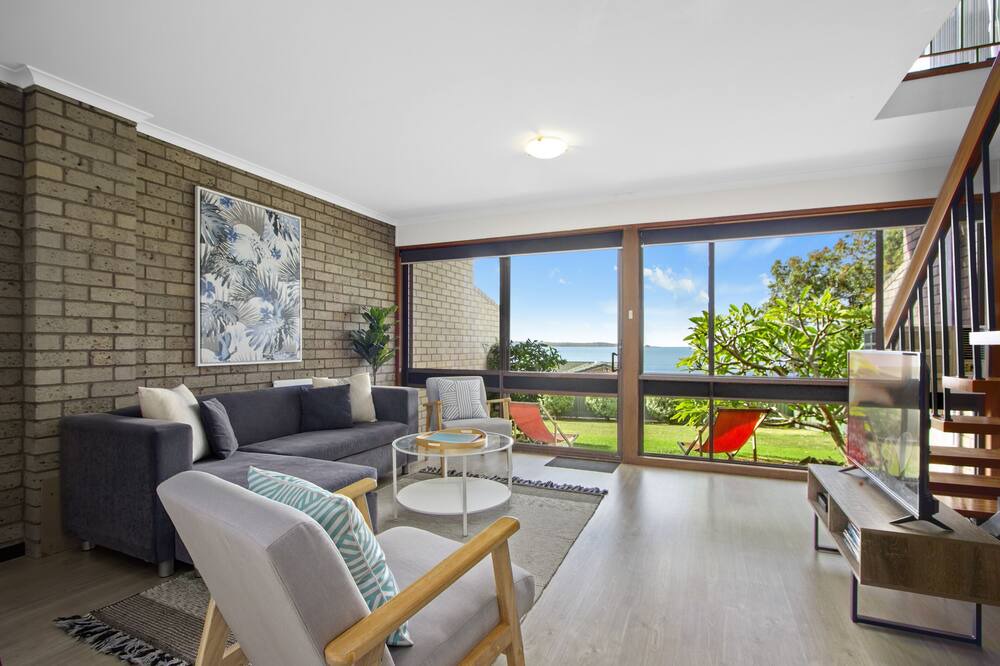 Photo of Livingroom in Batehaven