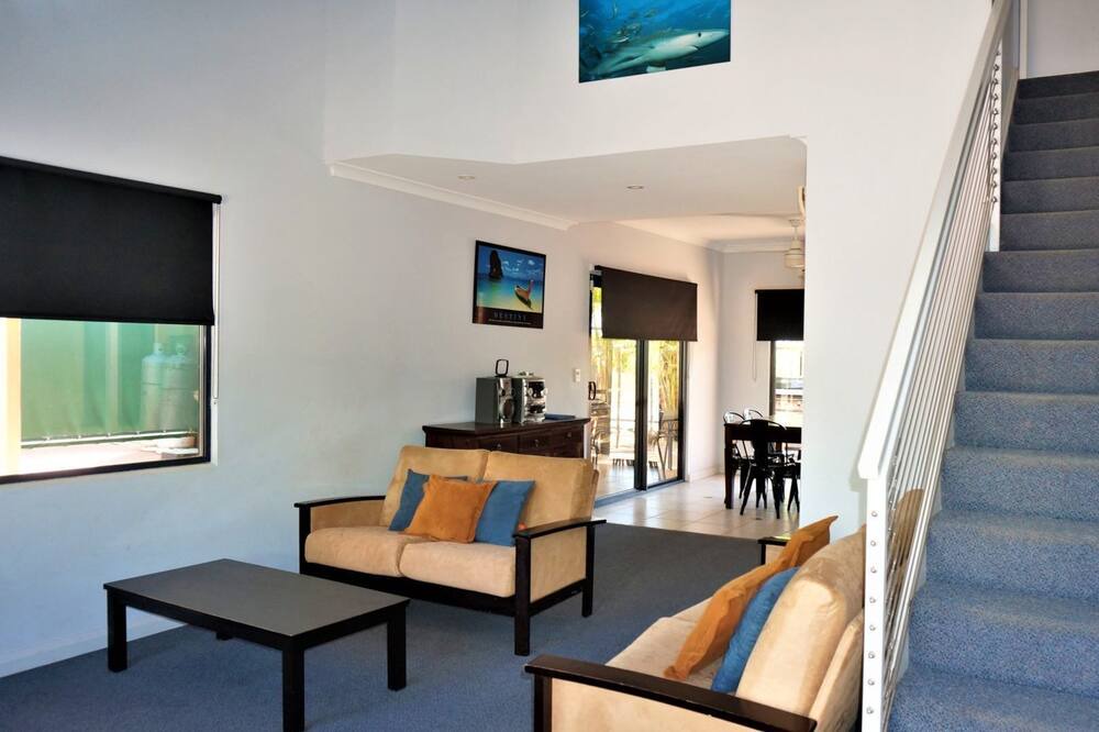 Photo of Livingroom in Exmouth