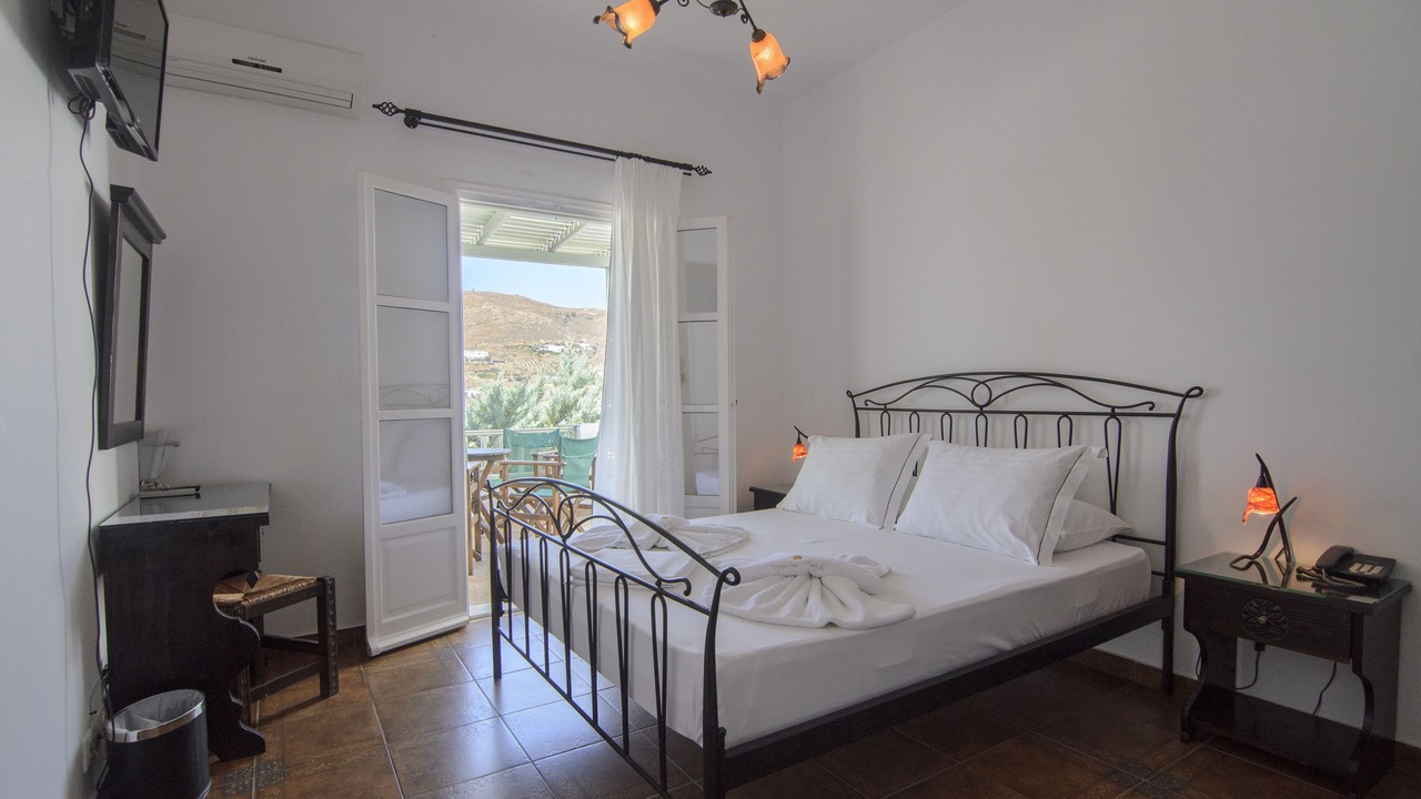 Photo of Bedroom in Aegiali