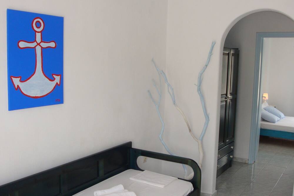 Photo of Bedroom in Drios