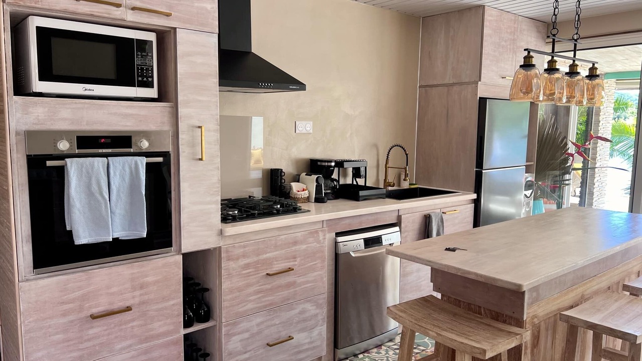 Photo of Kitchen in Afaahiti