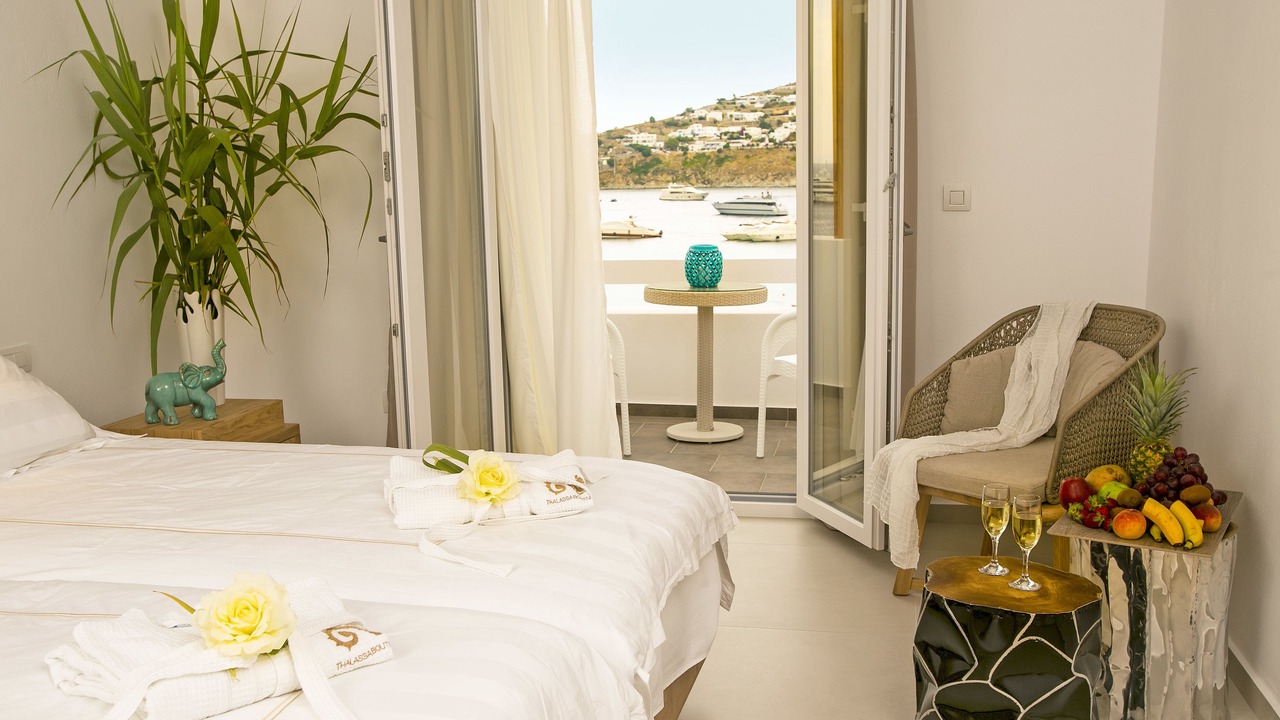 Photo of Bedroom in Platis Gialos