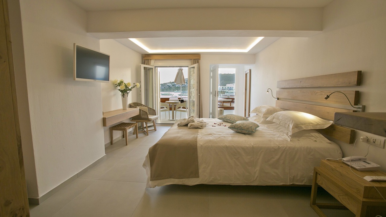 Photo of Bedroom in Platis Gialos