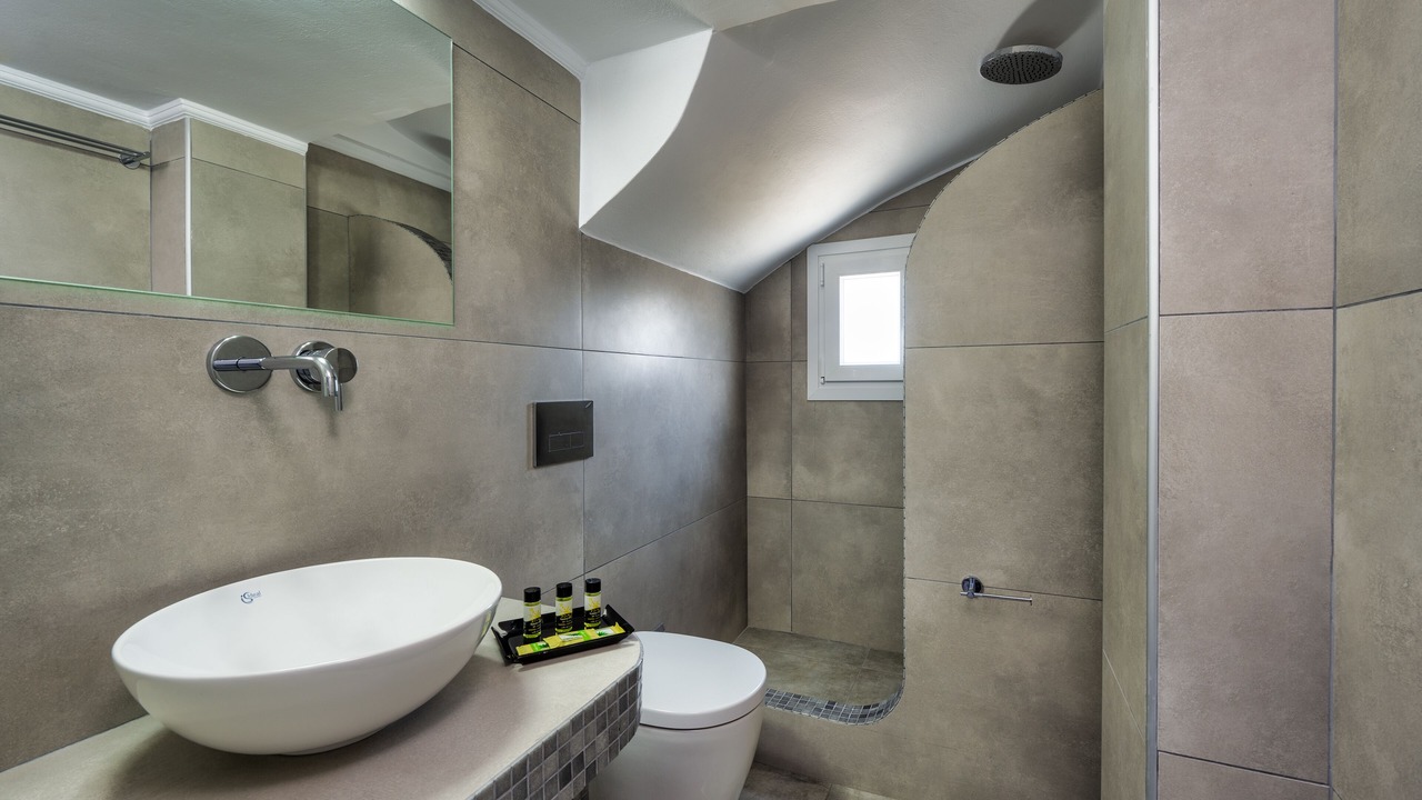 Photo of Bathroom in Vothon