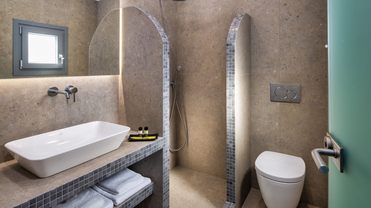 Photo of Bathroom in Vothon