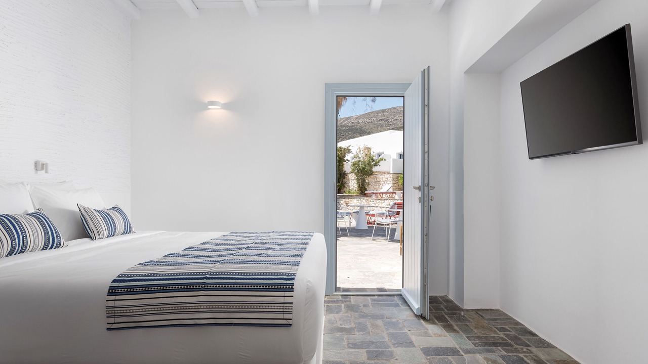 Photo of Bedroom in Drios