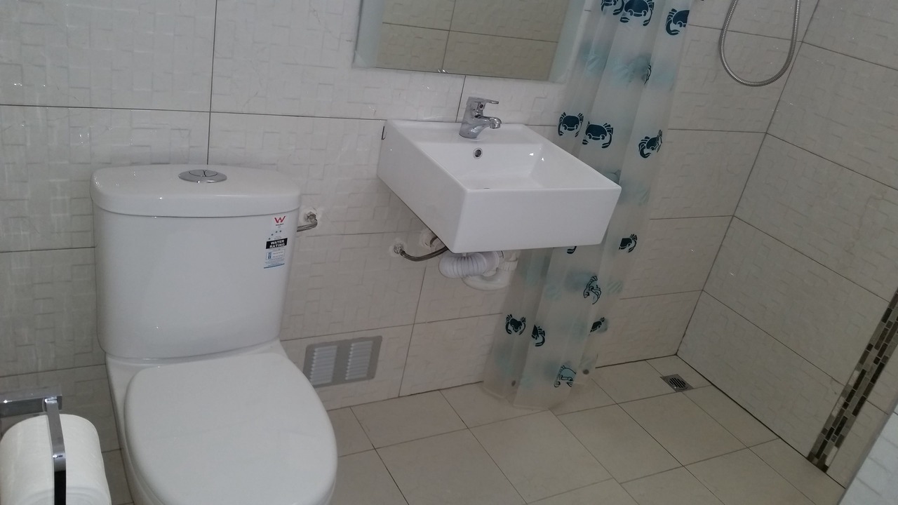 Photo of Bathroom in Thornlie