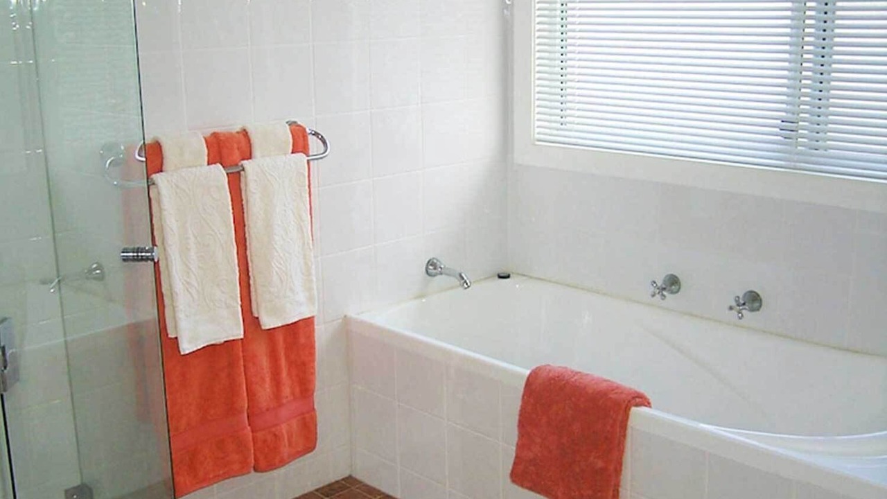 Photo of Bathroom in Scotland Island