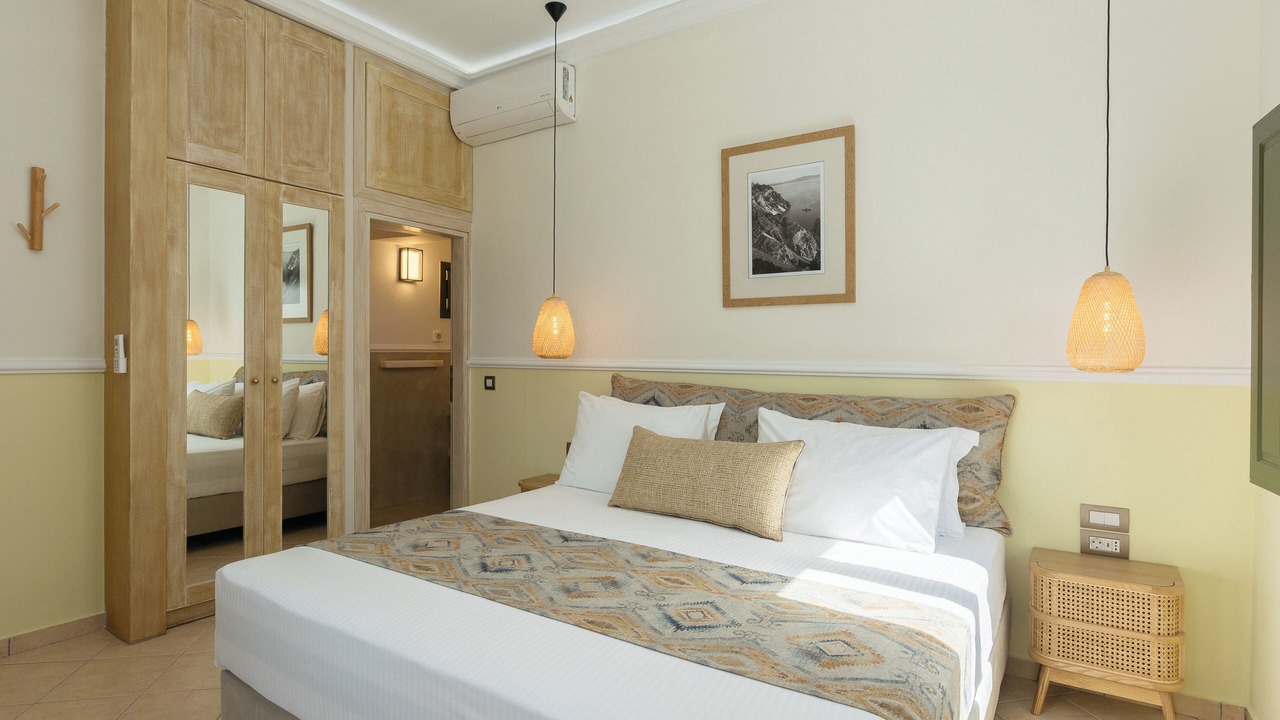 Photo of Bedroom in Imerovigli