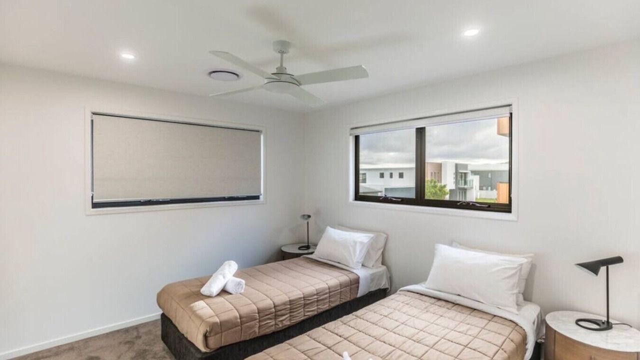 Photo of Others in Helensvale