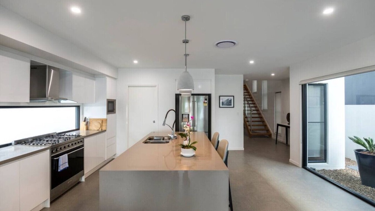 Photo of Kitchen in Helensvale