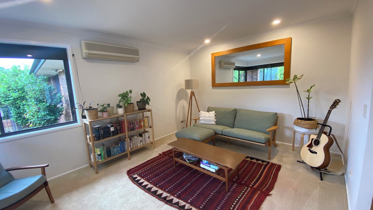 Photo of Livingroom in Kenmore Hills